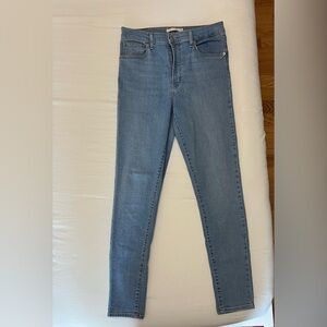 Levi's Women's Skinny Jeans - Light Blue